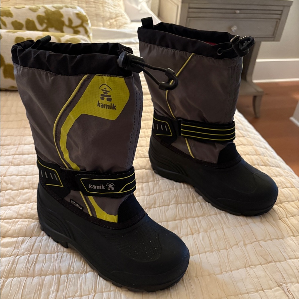 EUC Kamik Snowcoast Boots Size 5 Waterproof
